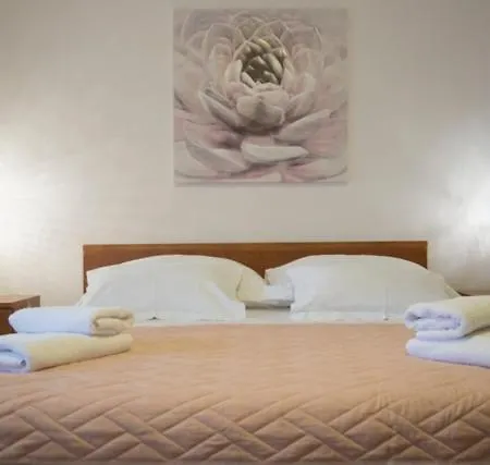 Διαμέρισμα Tiha *